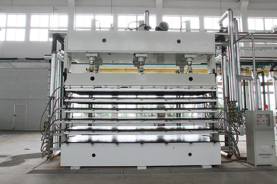 Druckmaschine zur Schaumformung in zweiter Stufe